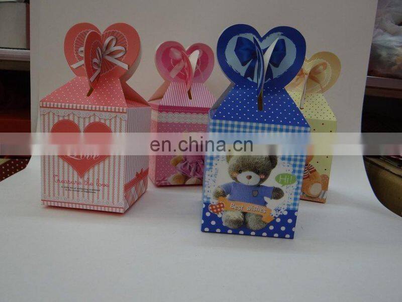 Factory directly !Promotional Customized lovely red paper box with gold stamp