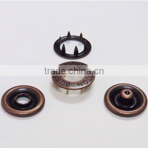 Garment accessory prong type snap buttons