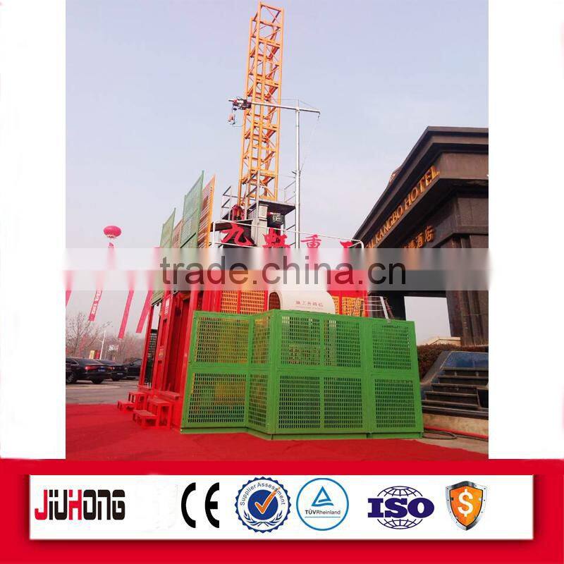 Anti fall safety device for construction elevator