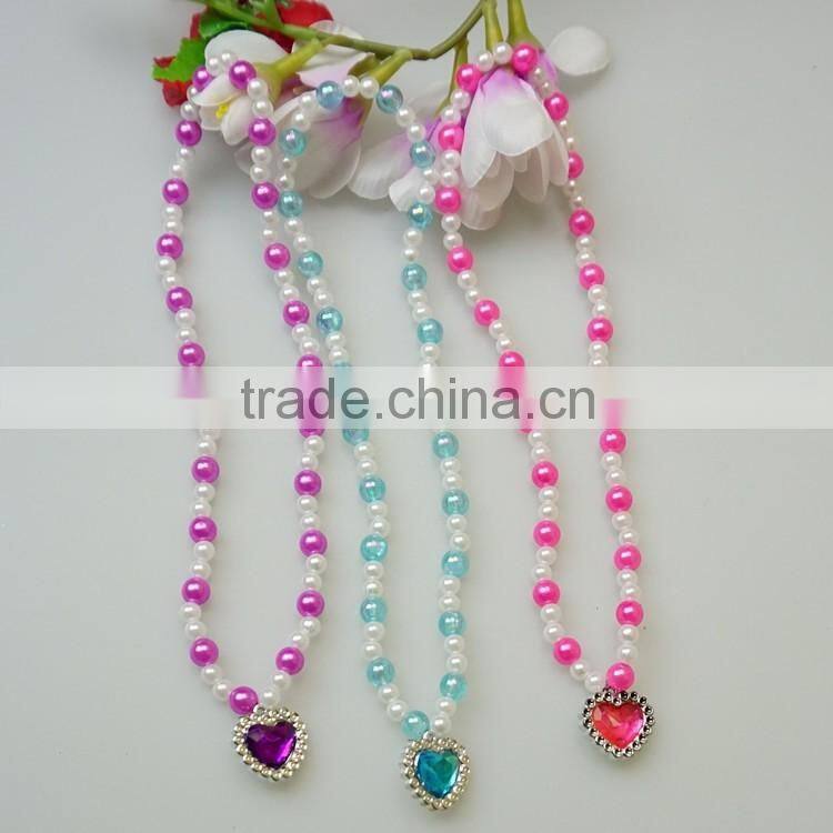 Acrylic diamond love pendant necklace&earring sets for kids promonital gifts