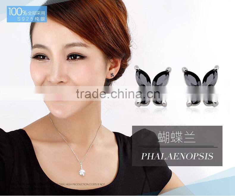 OUXI 2015 Factory direct price unique fashion flower earrings Made With Crystal
