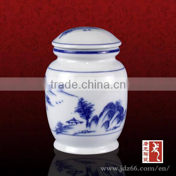 Blue and white porcelain jingdezhen made ceramic bangalore jar for green tea