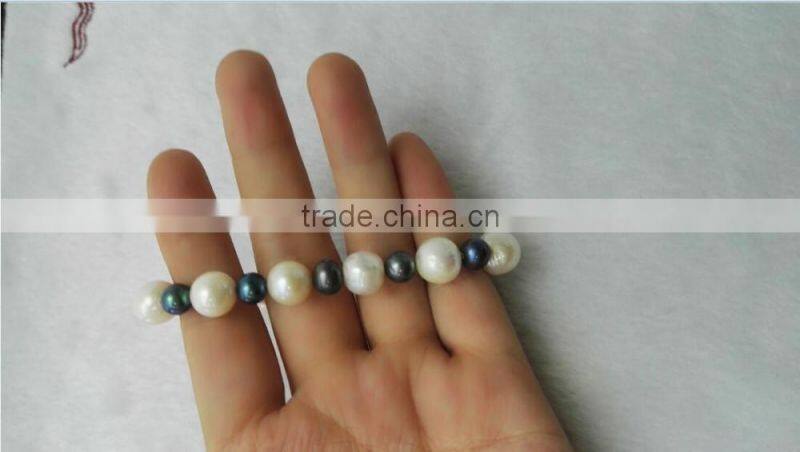 AAA 3-7mm round white and black freshwater pearl bracelet