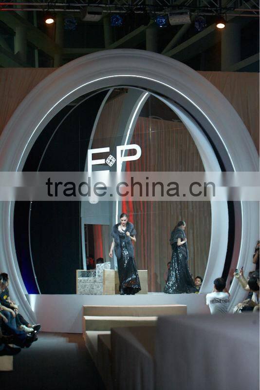 Truss Display fashion show stage Hydraulic Revolving Stage