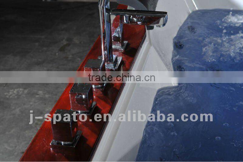 Built-in acrylic swimming pool