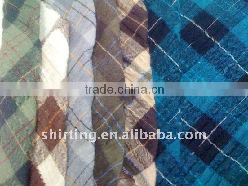 100%cotton yarn dyed crepon fabric spot with professional supply