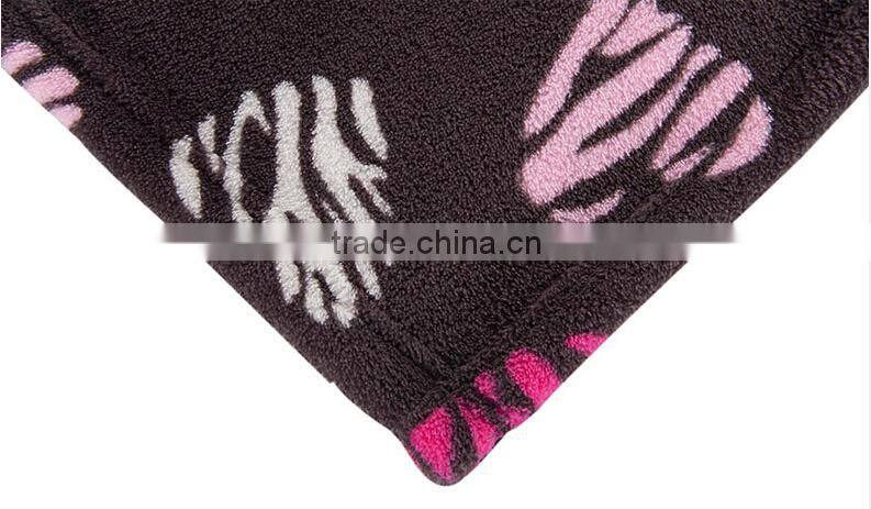 Heart pattern 100% polyester coral fleece blanket