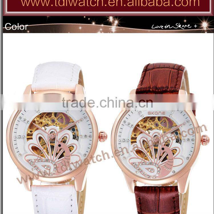 Genuine Leather Nice Peacock Dial Fashion Wrist Watch