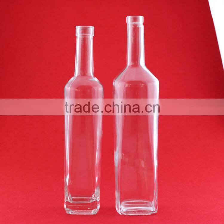 Beverage industrial use and glass material glass sauce bottle