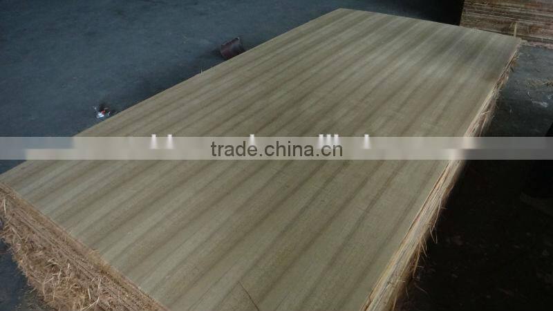 Teak plywood board