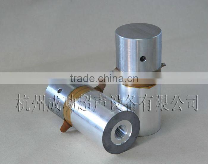 ultrasonic piezoelectric transducer