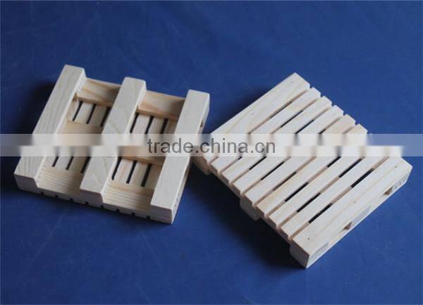Natural unfinished decorative pine wooden mini crate