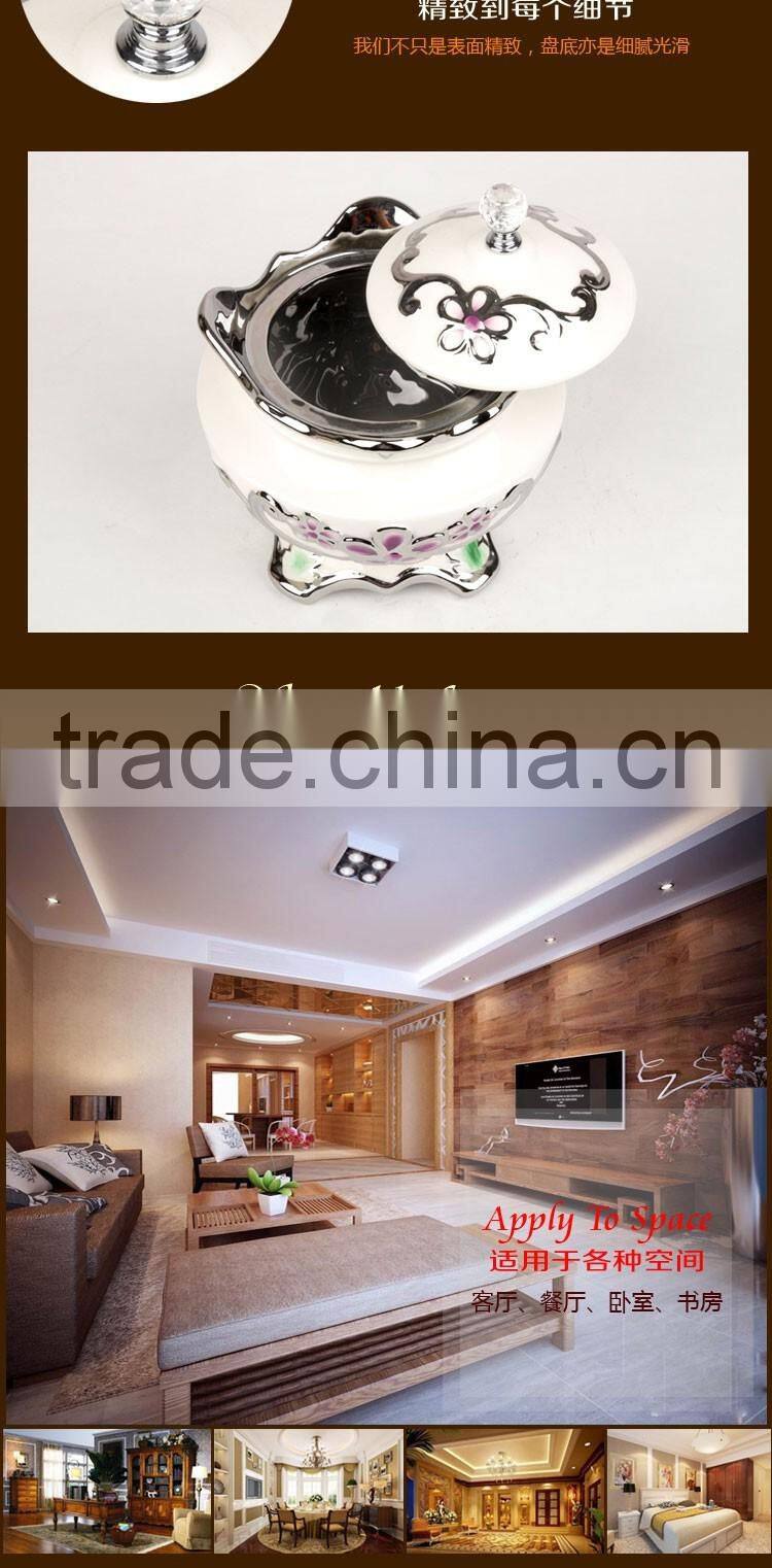 Wholesale High Quality golden ashtrey, porcelain astray with lid