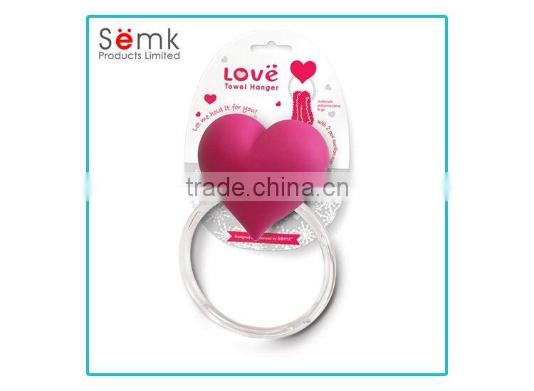 Novelty heart shaped towel hangers and racks popular in bathroom
