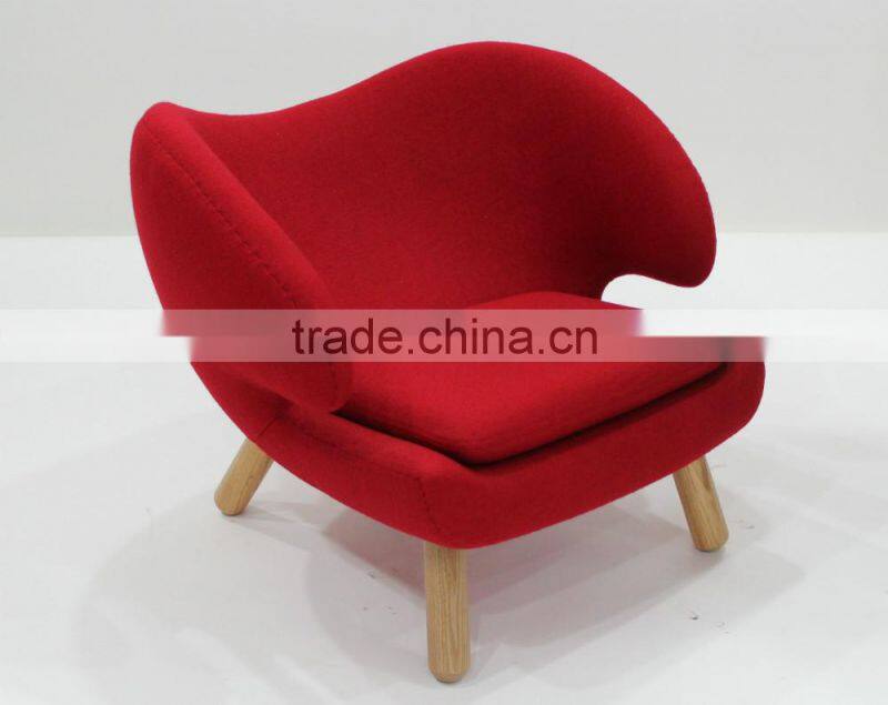 replica fiberglass material elegant grace cashmere Finn Juhl Pelican Chair with solid wood frame