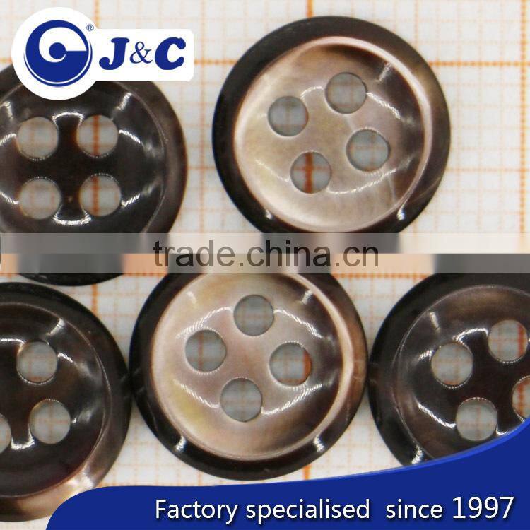 2015 Nature 4 holes black trocas shell button