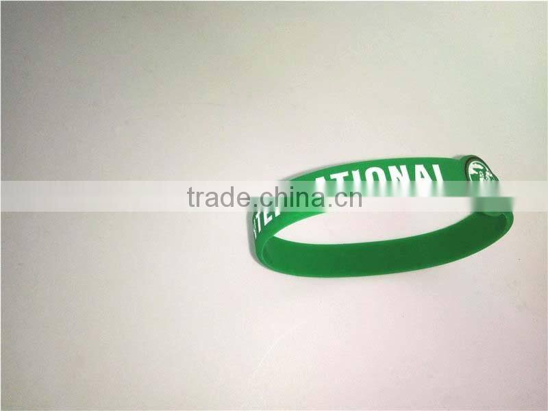Novelty Style Green Silicone Bracelet Rubber Snap Slap Wristband Producer