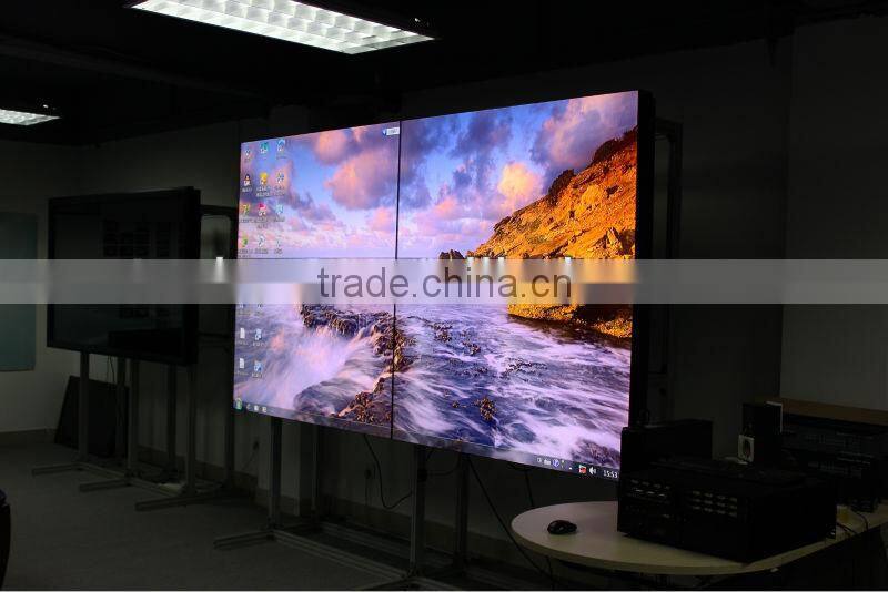 Seamless video wall screen for indoor