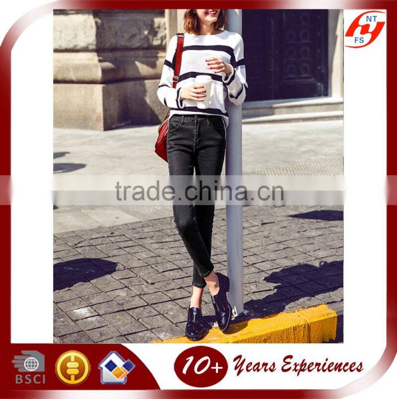 classic cotton vintage black denim jeans with skinny leg washed slim design pencil pants