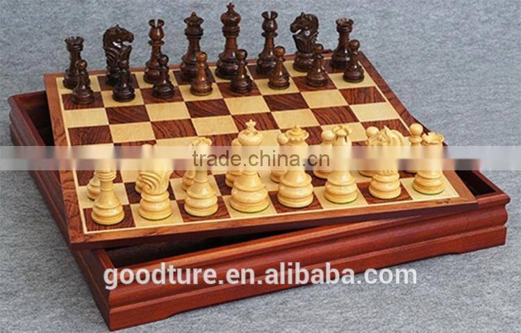 Luxury Fine Skilled Wooden Chess Set With King Height 9.7cm