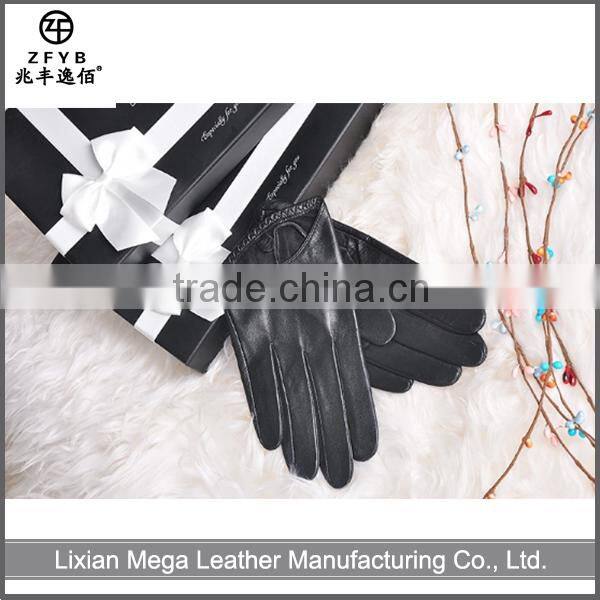 2016 High quality Custom-made Female Short Leather Gloves