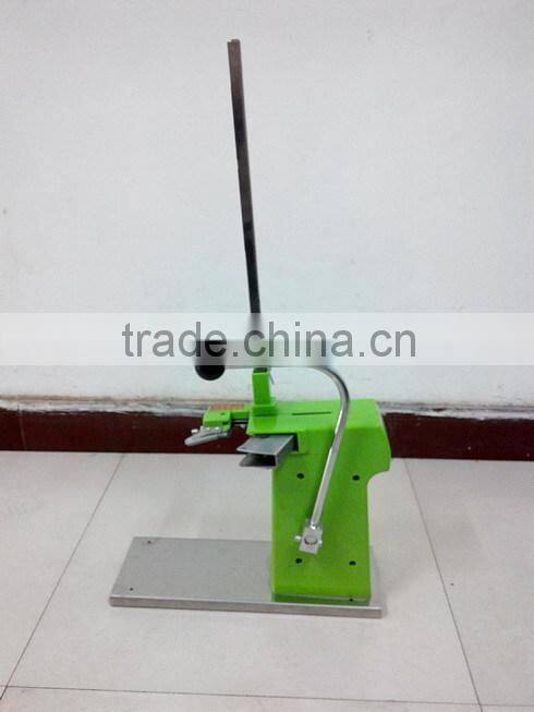 good quality Labor saving manual sausage clipper machine, using U711 clips