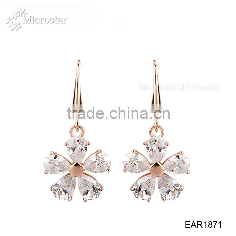 Lucky 18K Gold Four Leaf Clover Shape Diamond Stud Earring