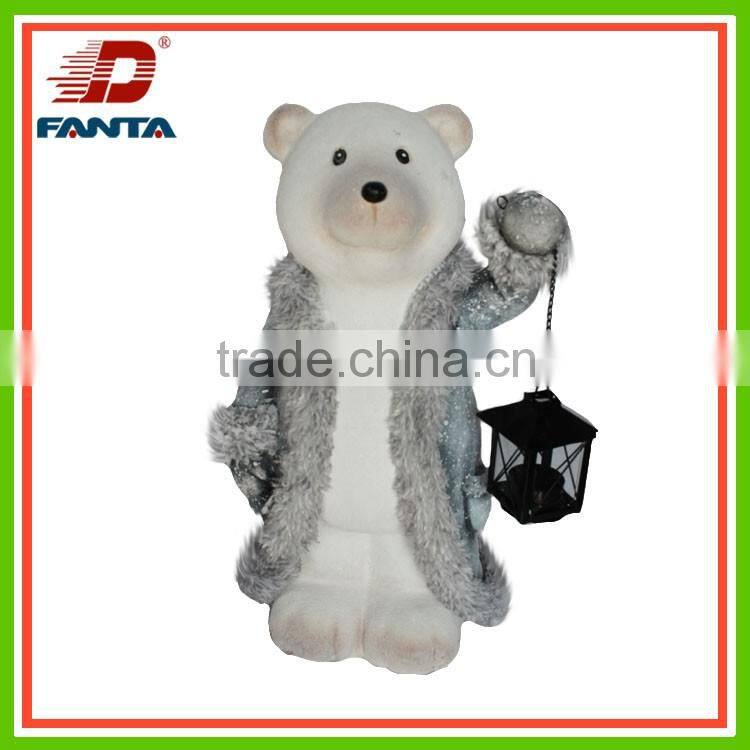 2016 Hot selling standing magnesium winter bear holding lantern-Christmas bear
