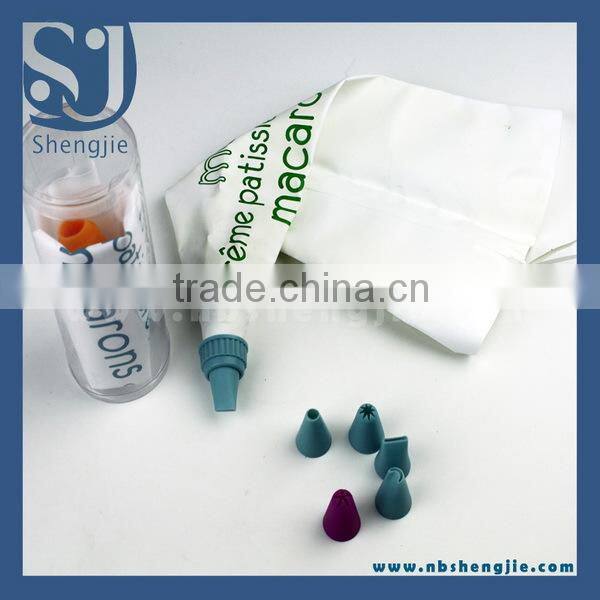 Trade assurance Quality safety disposable piping bags cake decoration Set