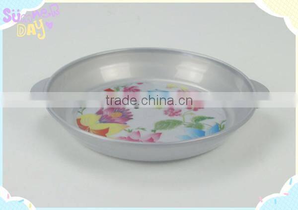 plastic sliver and fruit plate