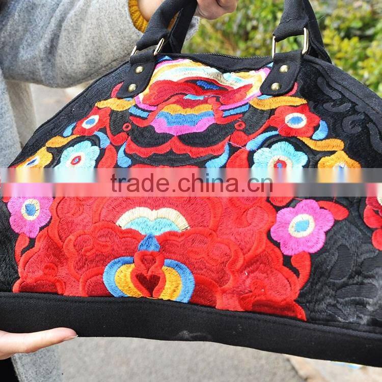 Famous Designer Handbag Canvas Women Red Shell Tote Bag with embroidery