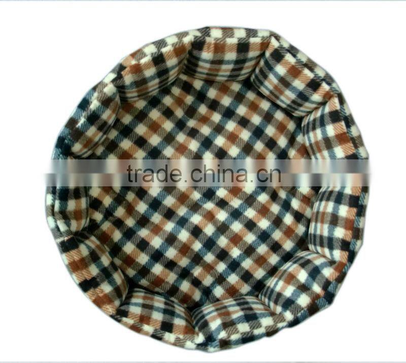 Cute fleece material dog house bed for your lovely dog