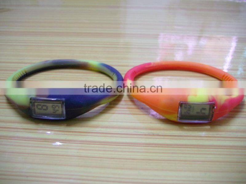 2014 popular colorful custom print logo silicone watch