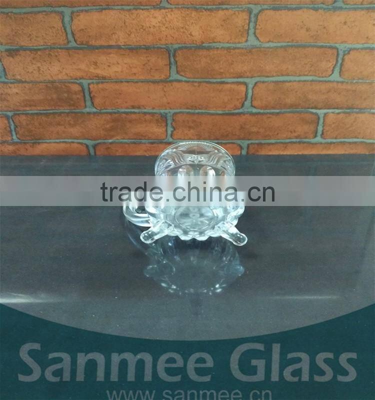 Cheap Tripodal Custom Embossed Beer Glass Mug