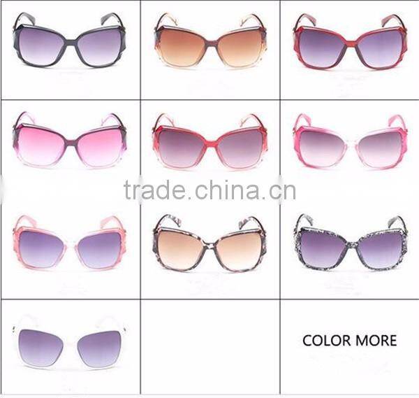2016 new design china wholesale hot selling plastic frame fashionable sunglasses