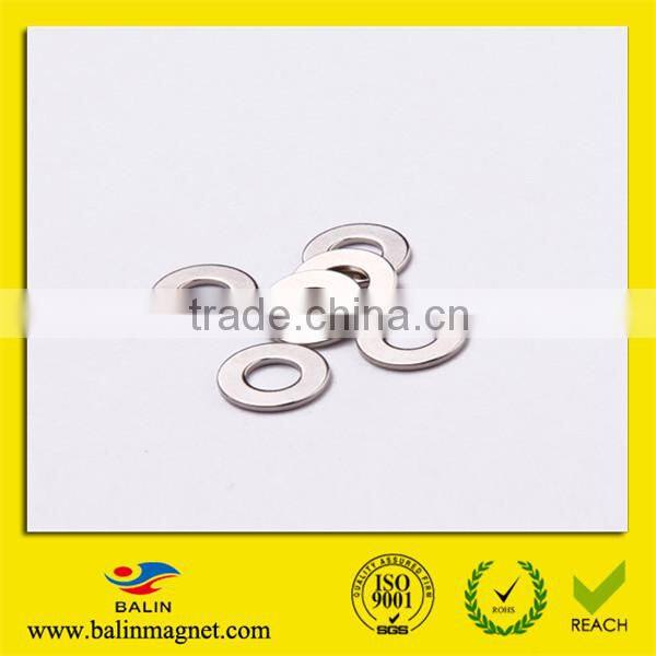 Diametrically magnetized ring magnets