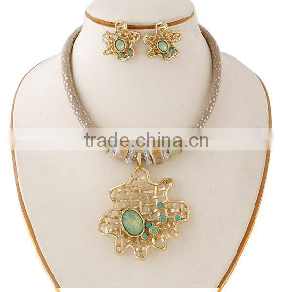 Fashionable charm pendants jewelry new CRYSTAL PENDANT MLJS 046