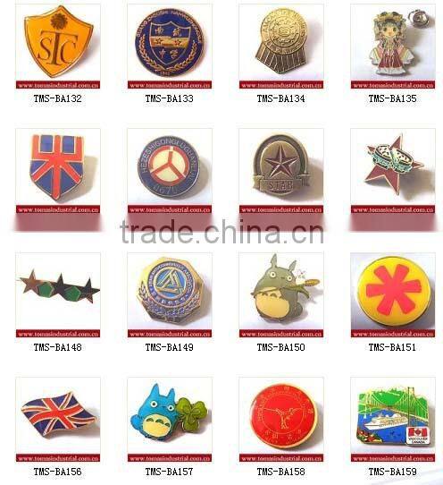 High quality 3D Eagle Stamping Antique Gold Brass Badge