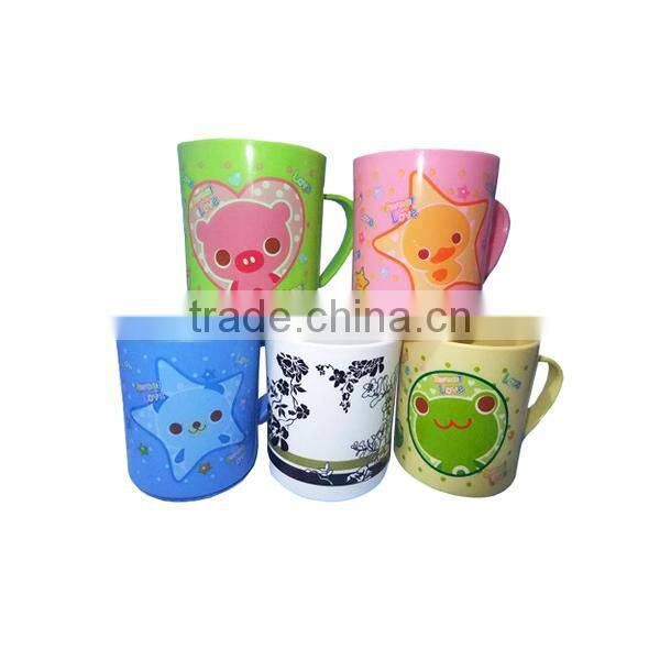 Durable plastic cup with handle