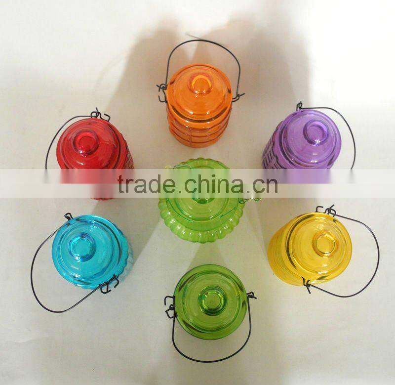 Round glass candle jar with lid and lifting handle