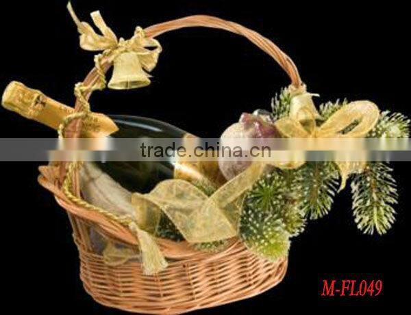 Christmas willow gift basket & fruit basket