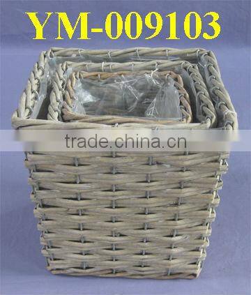 Round Willow Flower Pot with Plastic Liner