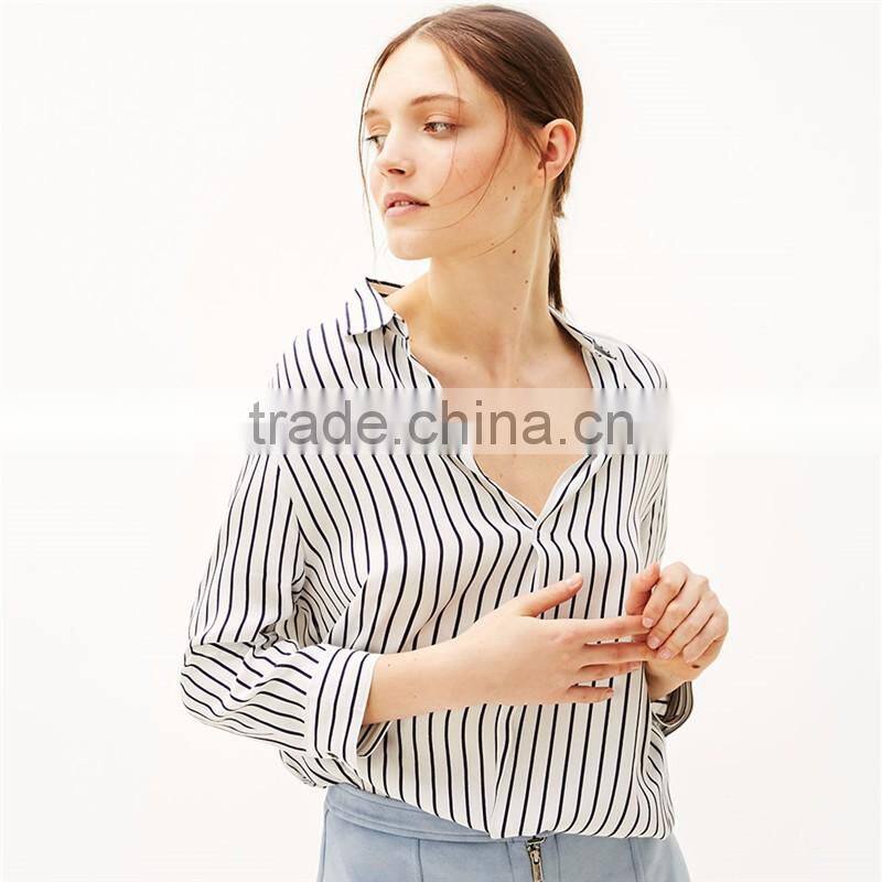 2017 OEM spring v neck cutting latest custom shirt women designs