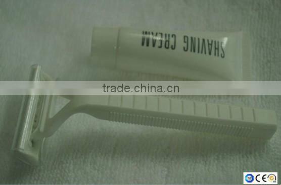 N05 hotel razor and shaving cream for disposable use