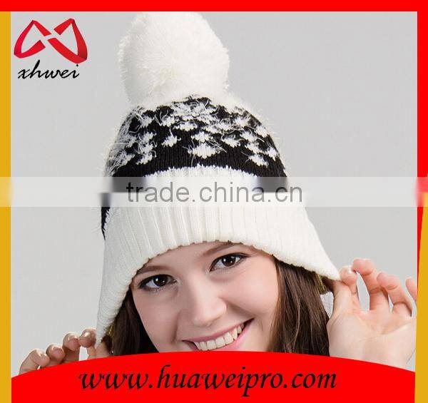 White and black dot jacquard beanie with top ball custom design slouchy hat cap
