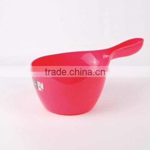 Multi-function water ladle / bailer/baler /kitchenware/round plastic water bail tools/