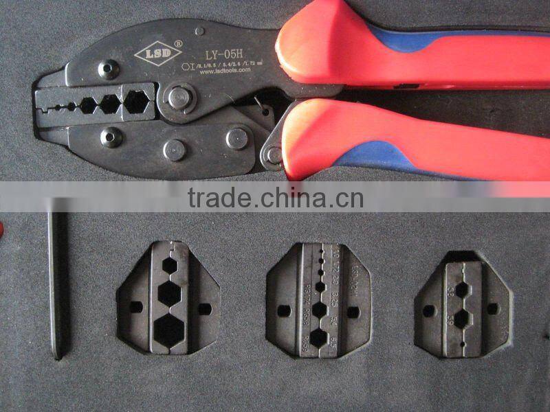 LY-05H-5A2 Professional portable tool kit set combination tools in plastic box