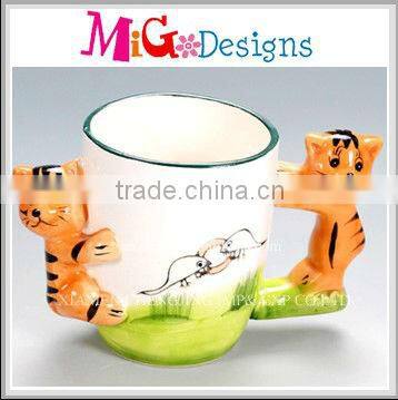 Direct Factory Manufacture OEM Colorful Decor Gift Wholesale Ceramic Mug With Spoon