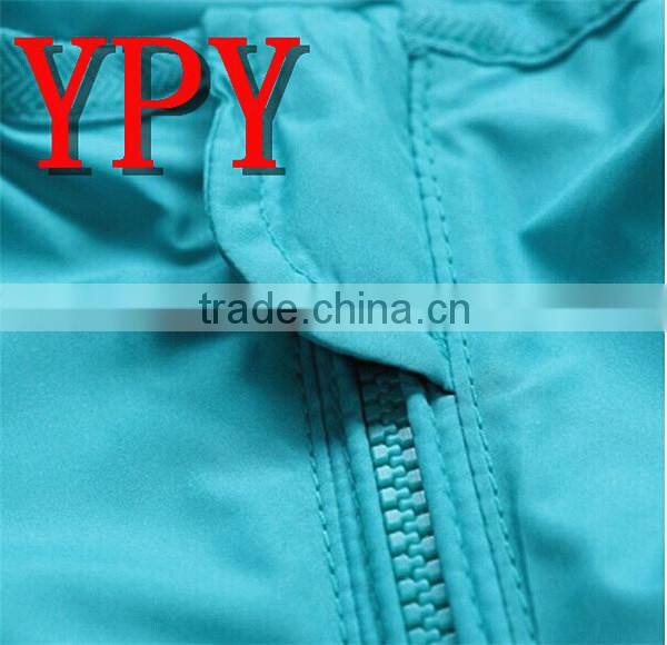 Fashionable Plastic Zip / Fastener