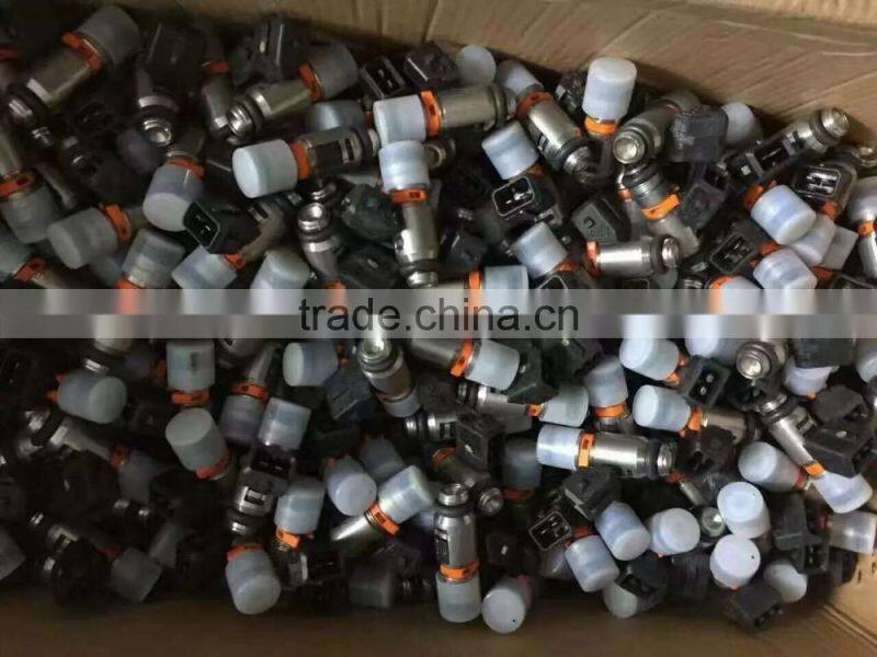 Fuel injector 7700866313 1001-542S A2C59512834 For Renault Clio MEGANE